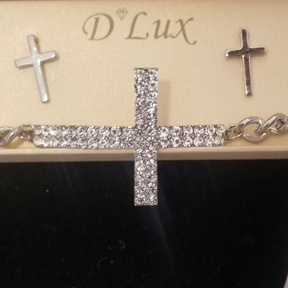 D LUX RHINSTONE CROSS BRACELET WITH EARRINGS SET - Picture 2 of 3